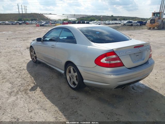2004 MERCEDES-BENZ CLK 500 WDBTJ75J14F107452 Photo 2