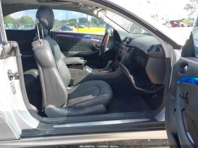 2004 MERCEDES-BENZ CLK 500 WDBTJ75J14F107452 Photo 4