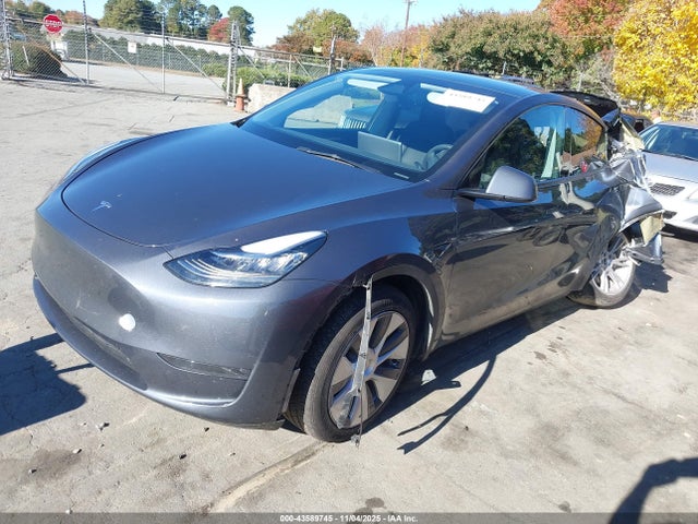 2023 TESLA MODEL Y 7SAYGDEE7PA136227 Photo 1