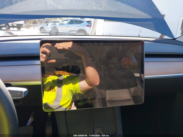 2023 TESLA MODEL Y 7SAYGDEE7PA136227 Photo 6