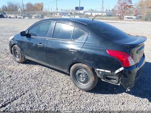3N1CN7AP1JL822865 Nissan Versa 1.6 S+