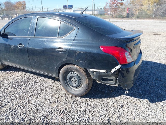 3N1CN7AP1JL822865 Nissan Versa 1.6 S+