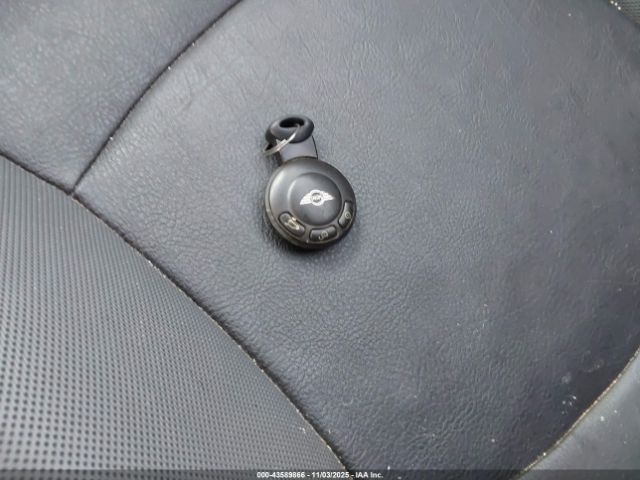 2010 MINI COOPER WMWMR3C59ATZ19038 Photo 10