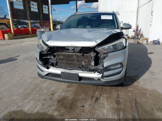 2018 HYUNDAI TUCSON KM8J33A45JU601862 Photo 5