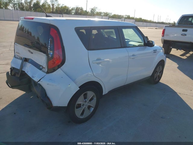 KNDJN2A27F7206367 KIA Soul