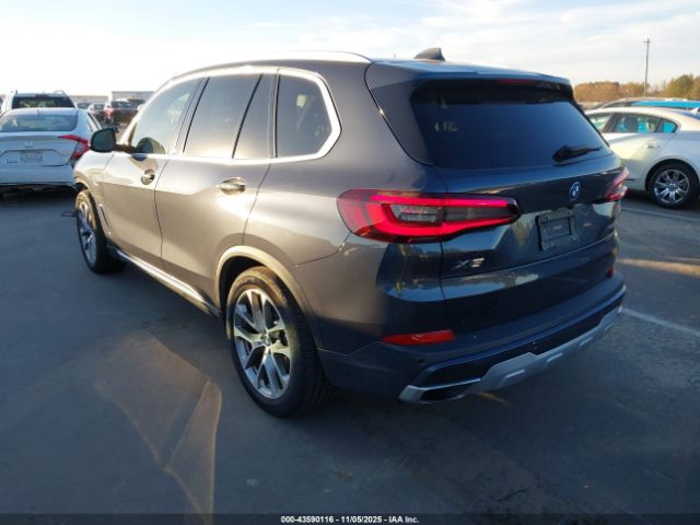 2022 BMW X5 PHEV 5UXTA6C0XN9J08281 Photo 2