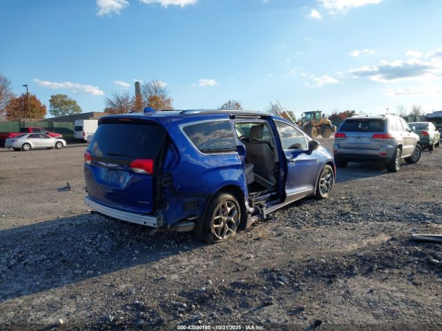 2020 CHRYSLER PACIFICA 2C4RC1GG0LR258732 Photo 3