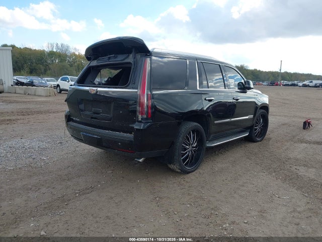 2016 CADILLAC ESCALADE 1GYS4BKJ3GR303207 Photo 3