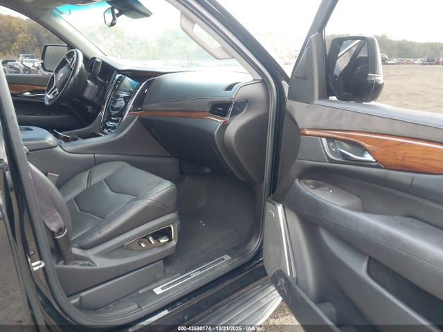 2016 CADILLAC ESCALADE 1GYS4BKJ3GR303207 Photo 4