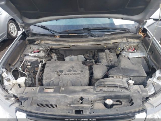 2017 MITSUBISHI OUTLANDER JA4AD3A36HZ062040 Photo 9