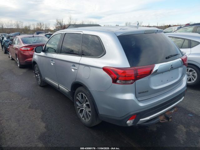 2017 MITSUBISHI OUTLANDER JA4AD3A36HZ062040 Photo 2