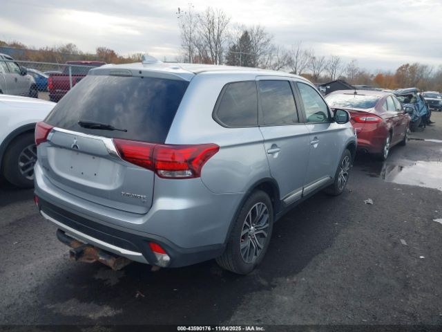 2017 MITSUBISHI OUTLANDER JA4AD3A36HZ062040 Photo 3