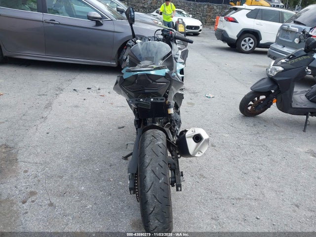 Kawasaki EX400 2020 JKAEXKH10LDA60137 Image 6