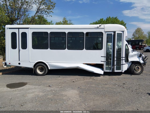 Продажа на аукционе авто 2025 Ford E-450 Cutaway, vin: 1FDFE4FN3SDD38571, номер лота: 43590280