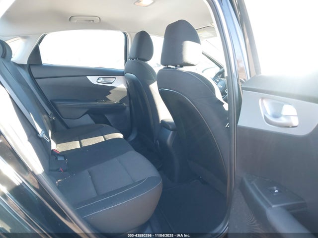 Продажа на аукционе авто 2023 Kia Forte Lxs, vin: 3KPF24AD5PE520211, номер лота: 43590296
