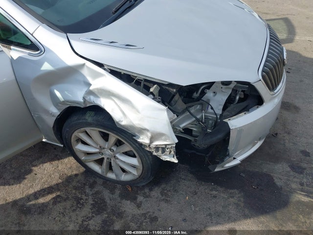 Buick Verano Leather Group 2015 1G4PS5SKXF4177320 Image 6