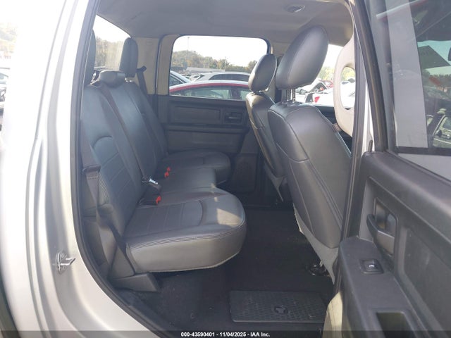 Продаж на аукціоні авто 2019 Ram 1500 Classic Express  4x2 5'7 Box, vin: 1C6RR6KG1KS521804, номер лоту: 43590401