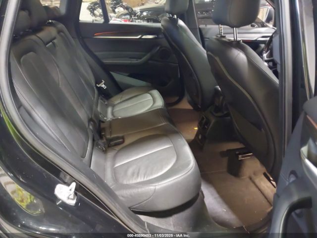 2016 BMW X1 WBXHT3C34G5E55910 Photo 7