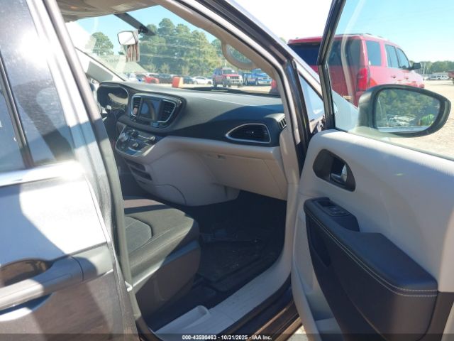 2020 CHRYSLER VOYAGER 2C4RC1AG3LR210134 Photo 4