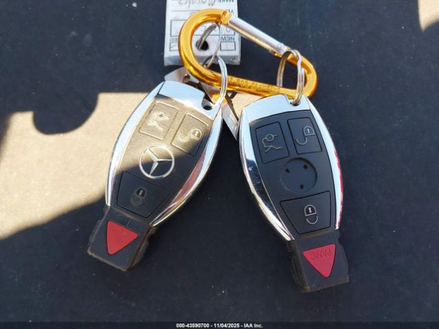 2010 MERCEDES-BENZ E 550 WDDHF9AB5AA212545 Photo 10