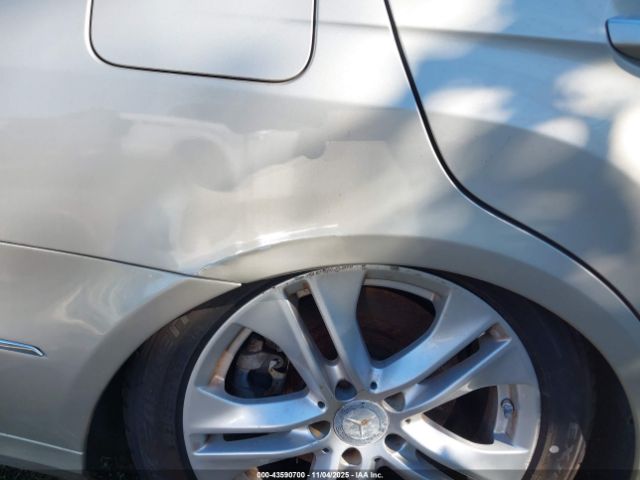 2010 MERCEDES-BENZ E 550 WDDHF9AB5AA212545 Photo 5