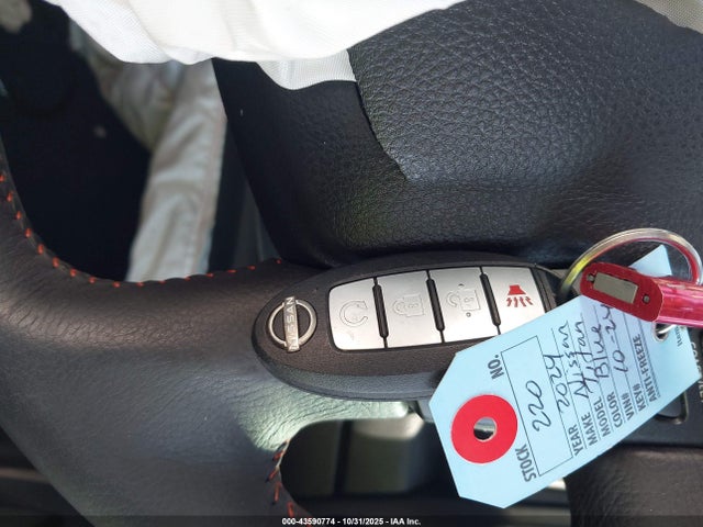 2024 NISSAN TITAN 1N6AA1ED8RN102730 Photo 10