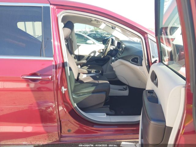 2018 CHRYSLER PACIFICA 2C4RC1FG7JR280015 Photo 4