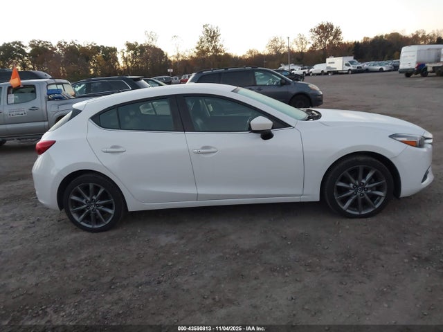 Продажа на аукционе авто 2018 Mazda Mazda3 Touring, vin: 3MZBN1L35JM271055, номер лота: 43590813