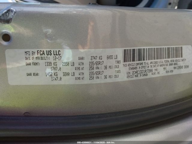 2018 CHRYSLER PACIFICA 2C4RC1DG7JR173906 Photo 8