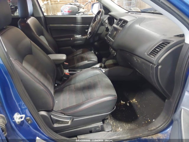 2018 MITSUBISHI OUTLANDER SPORT JA4AP3AW8JU013099 Photo 4