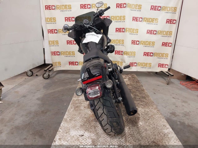 2025 HARLEY-DAVIDSON FXLRST 1HD1YXA13SB034453 Photo 5