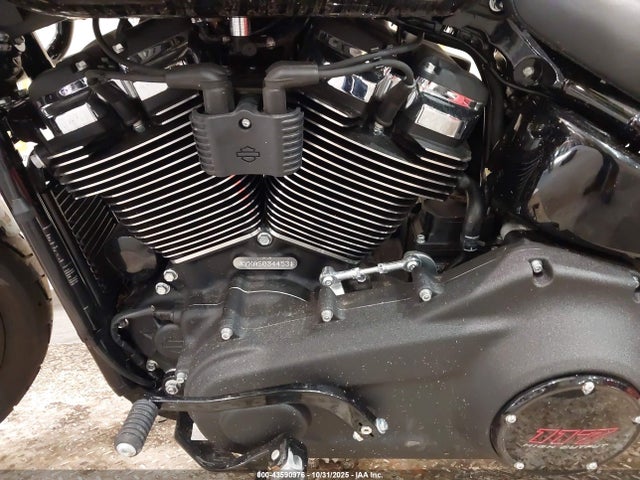 2025 HARLEY-DAVIDSON FXLRST 1HD1YXA13SB034453 Photo 8