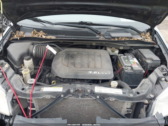 43591056 :رقم المزاد ، 2C4RC1CG7CR227726 vin ، 2012 Chrysler Town & Country Touring-l مزاد بيع