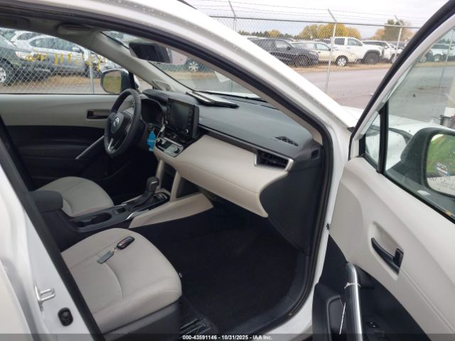 2022 TOYOTA COROLLA CROSS 7MUBAABG6NV001119 Photo 4