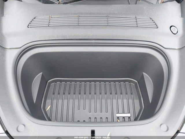 2023 TESLA MODEL Y 7SAYGDEEXPA103075 Photo 9