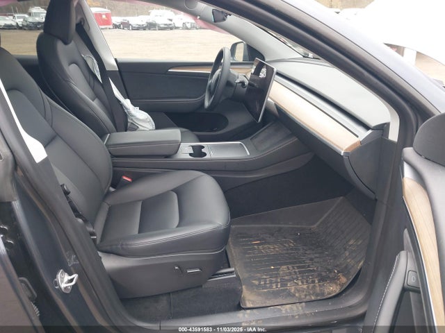 2023 TESLA MODEL Y 7SAYGDEEXPA103075 Photo 4