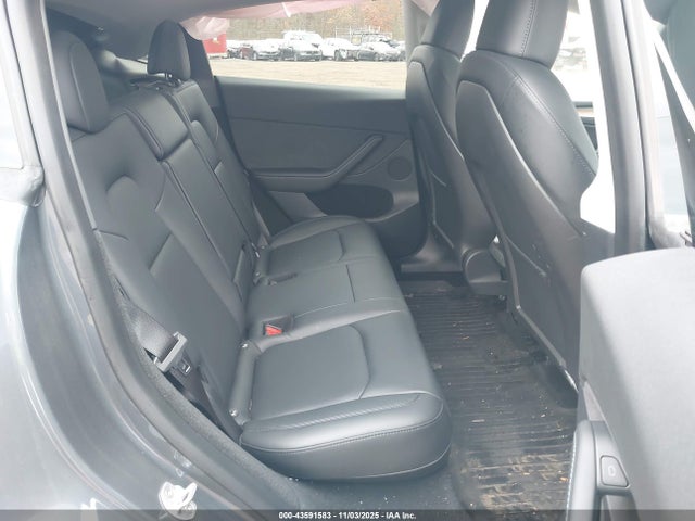 2023 TESLA MODEL Y 7SAYGDEEXPA103075 Photo 7