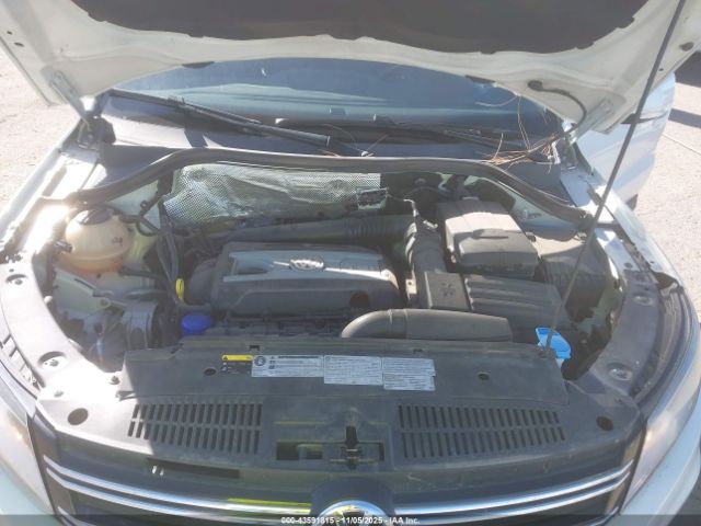 2015 VOLKSWAGEN TIGUAN WVGBV7AX2FW611423 Photo 9
