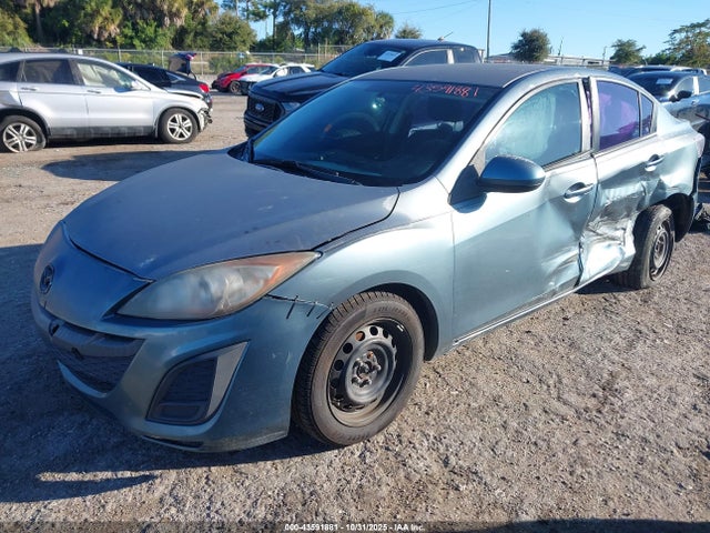 2011 MAZDA MAZDA3 JM1BL1UF5B1366568 Photo 1
