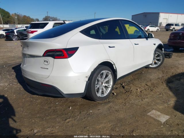 2021 TESLA MODEL Y 5YJYGDED4MF109604 Photo 3