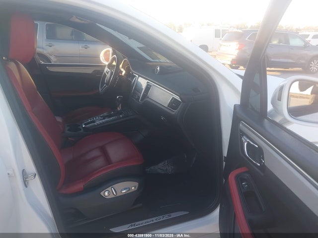 2017 PORSCHE MACAN WP1AG2A51HLB51850 Photo 4