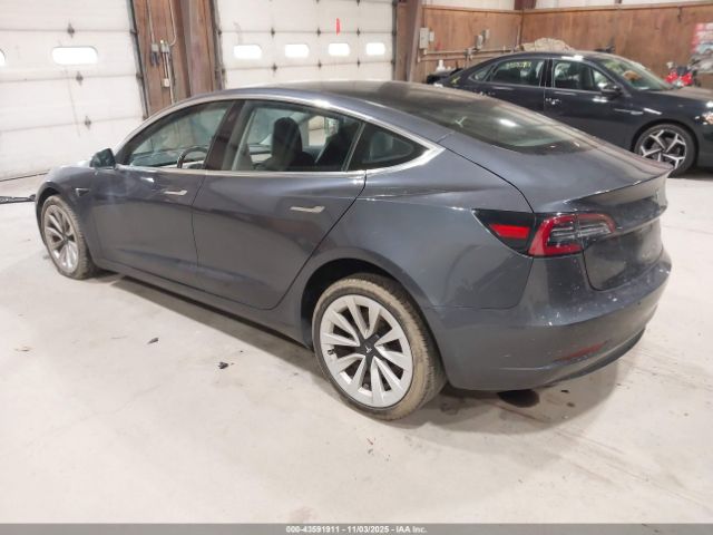 2018 TESLA MODEL 3 5YJ3E1EB0JF121208 Photo 2