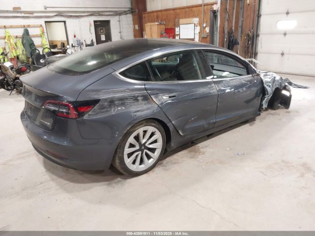 2018 TESLA MODEL 3 5YJ3E1EB0JF121208 Photo 3