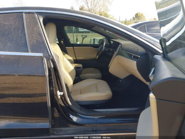 2014 TESLA MODEL S 5YJSA1H26EFP64042 Photo 4