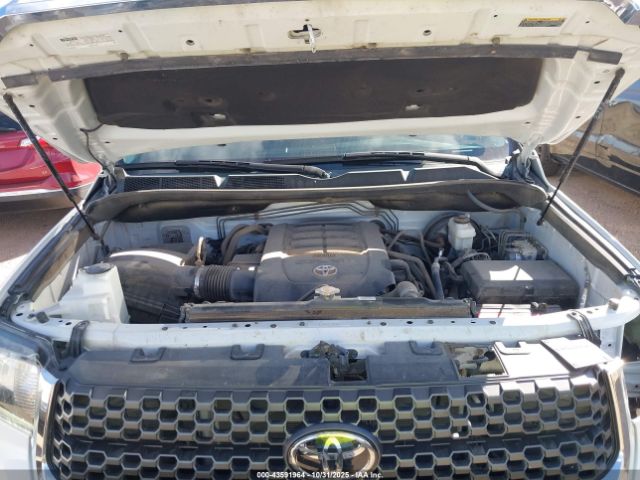 2021 TOYOTA TUNDRA 5TFDY5F19MX026679 Photo 9