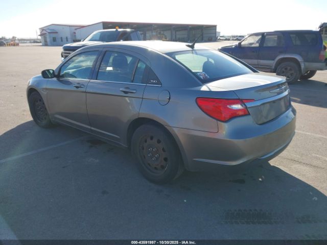 2013 CHRYSLER 200 1C3CCBAB8DN642110 Photo 2
