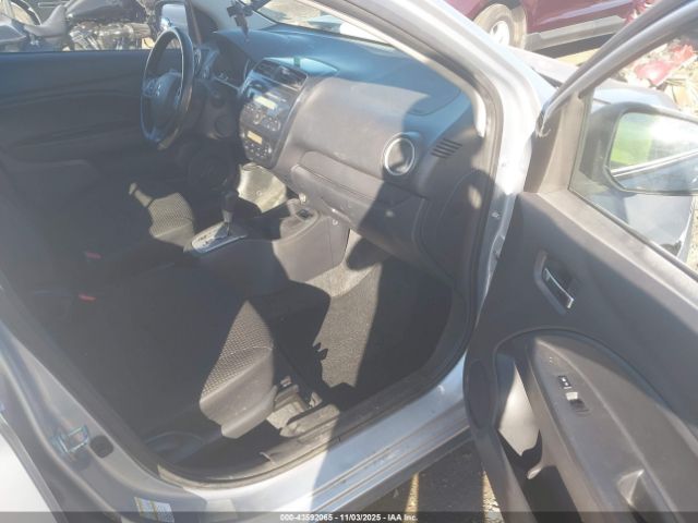 2015 MITSUBISHI MIRAGE ML32A4HJ9FH004071 Photo 4