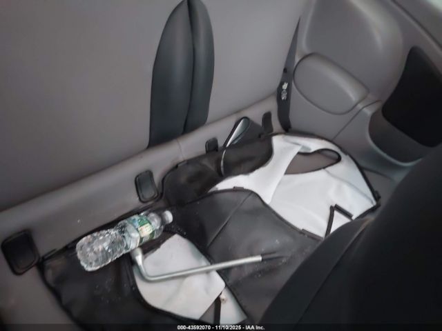 2006 MINI COOPER WMWRC33526TK72643 Photo 7