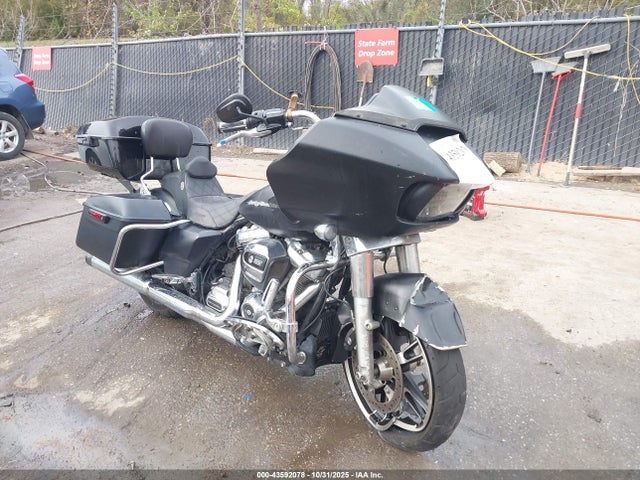 2018 HARLEY-DAVIDSON FLTRX 1HD1KHC17JB640891