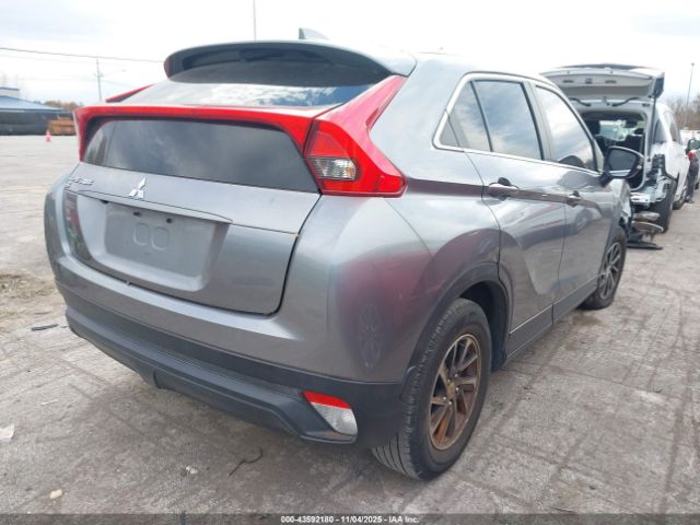 2022 MITSUBISHI ECLIPSE CROSS JA4J4UA86NZ036552 Photo 3